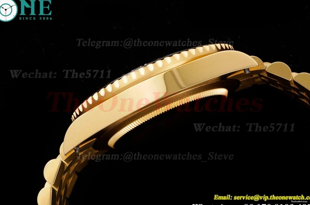 VR3285 126718 Master Jub GRNR APF Black YG YG Dial GMT II 0220